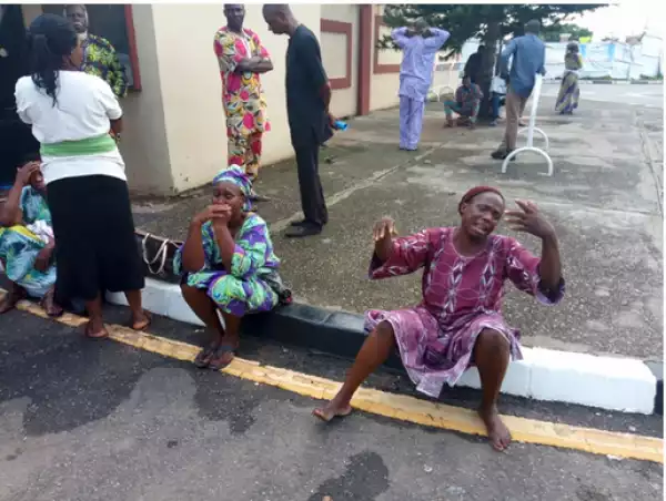 Lagos School Kidnap; Lament As Parents Of Abducted Students Storm Ambode’s Office Photo